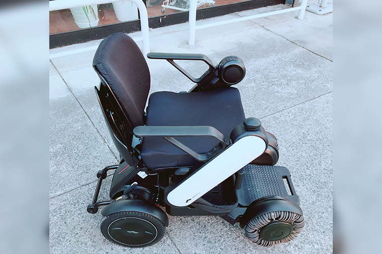 電動車椅子 ウィル（WHILL Model CK）