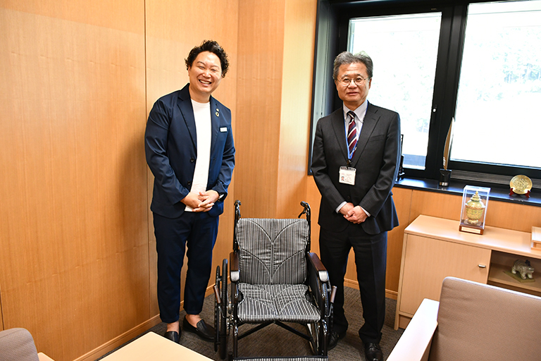 九州国立博物館に車いすを寄贈しました！